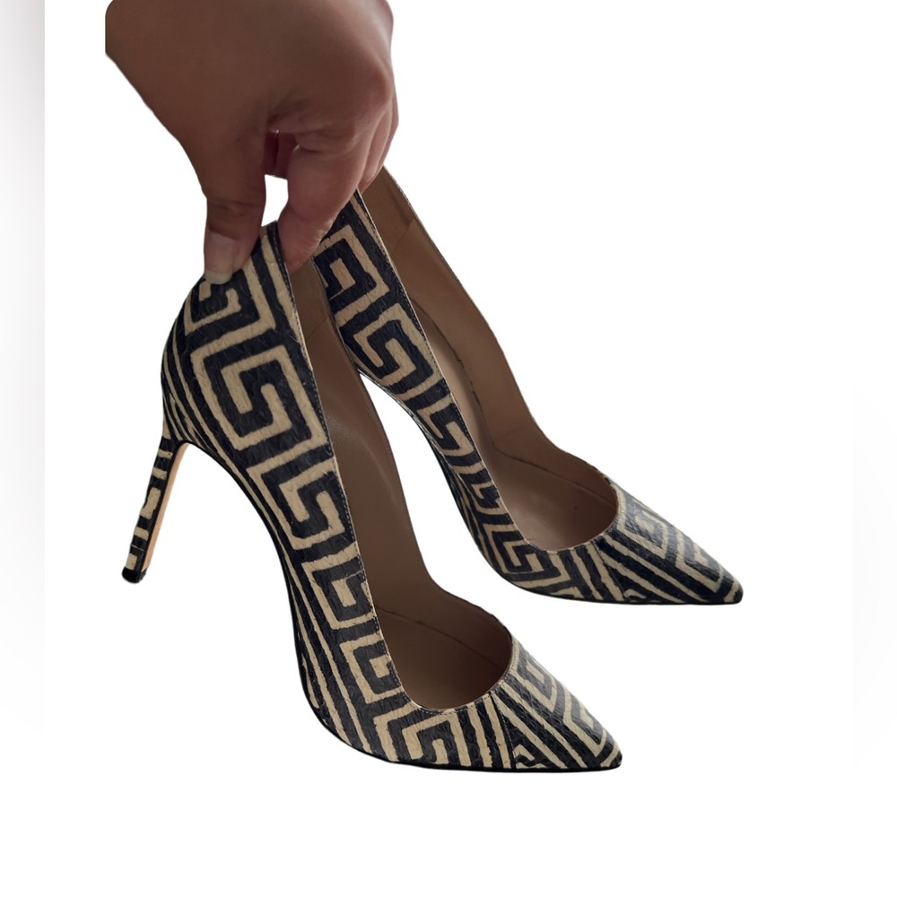 Manolo Blahnik - BB Printed Snake Pump, Black/White Size 38✨ - Picture 7 of 9